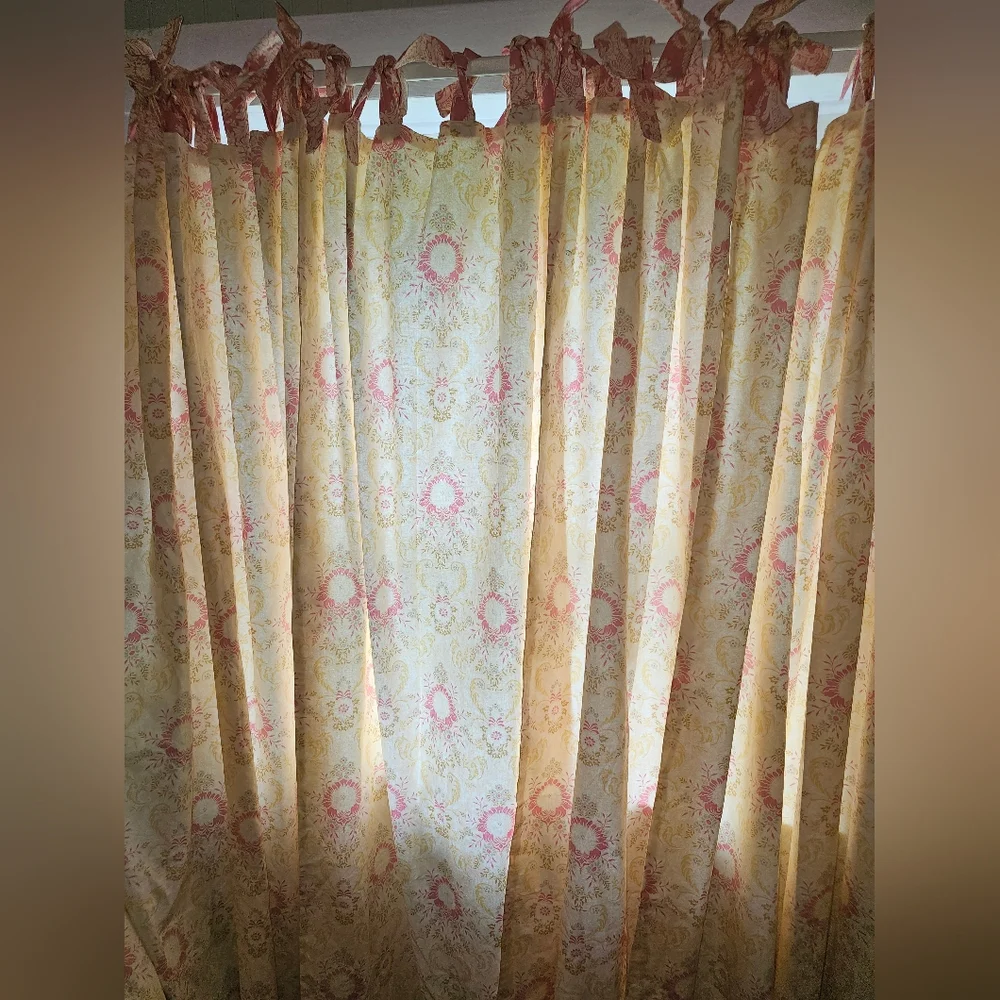 Like New Carousel Designs blush pink and green Tie-top Lined Drapes 4 Piece